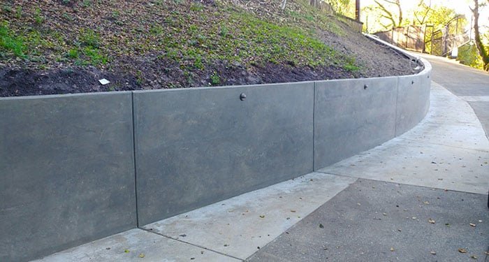 Concrete Retaining Wall